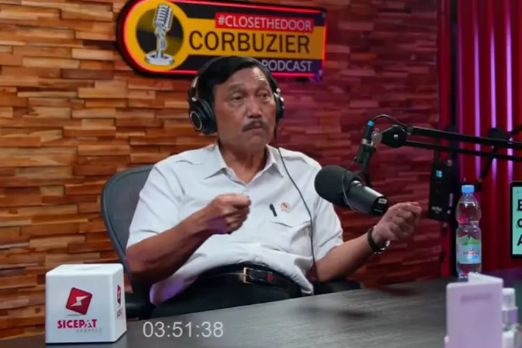 Heboh Wacana Jokowi 3 Periode, LBP: Gak Segampang Itu!