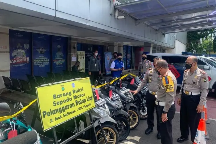 Sempat Viral di Medsos, 10 Pelaku Balap Liar Ditilang