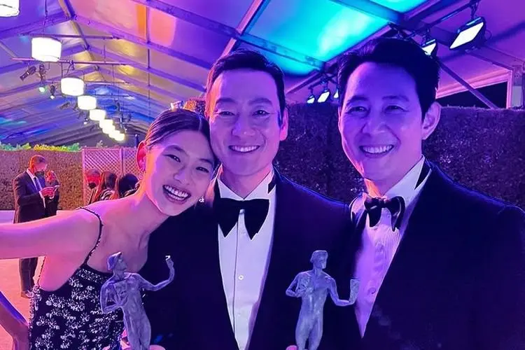 Bintang 'Squid Game' Dikabarakan akan Menjadi Presenter Critics Choice Award 2022