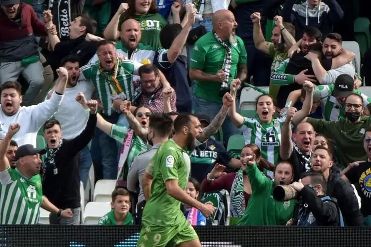 Semakin Mantap, Real Betis Geser Barcelona di Posisi Empat Besar