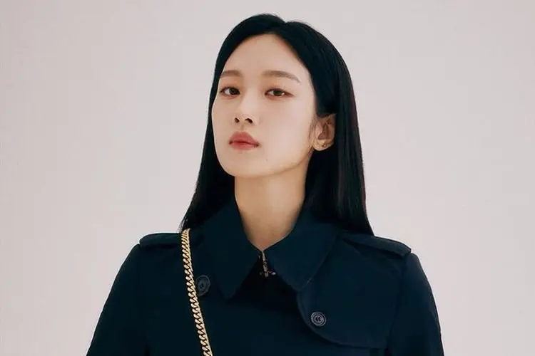 Moon Ga Young Ceritakan Perannya dalam 'True Beauty' dan Drama Baru 'Link Eat and Love to Kill'