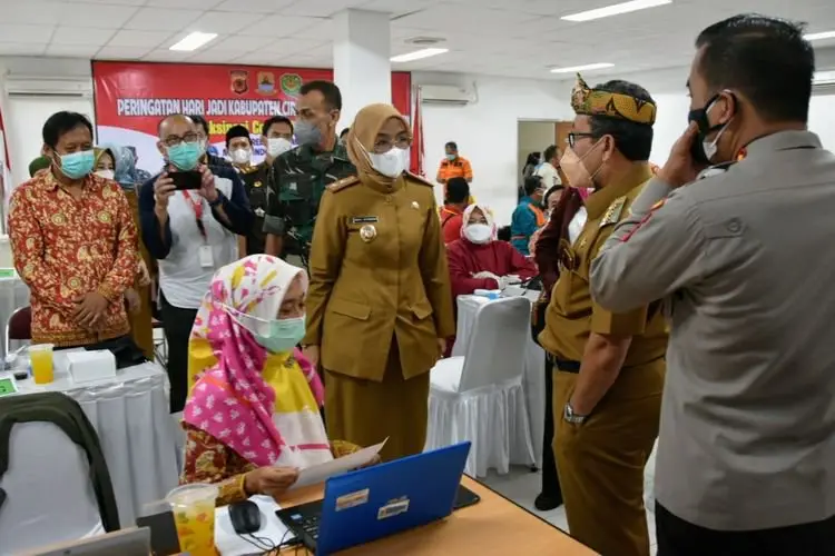 Vaksinasi di Kabupaten Cirebon Capai Target 