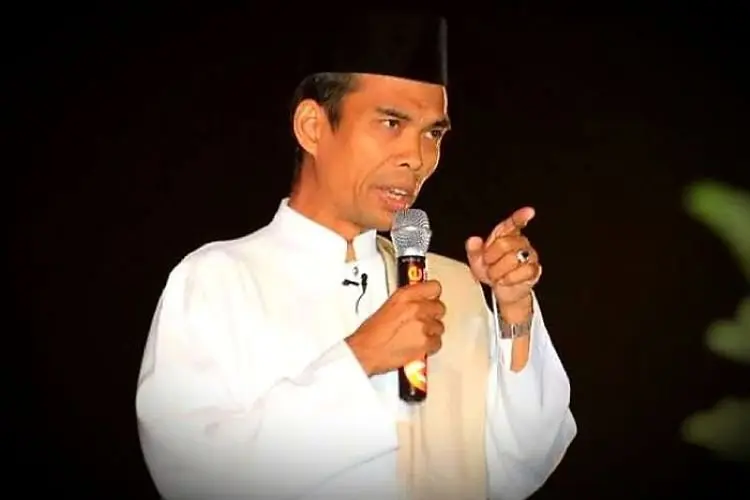 Viral Kayu Gelondongan saat Banjir di Sumatera, UAS Kritik Keras Pelaku Pembalakan Liar
