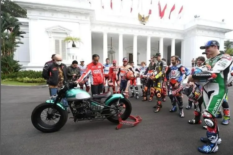 Jokowi Dapat Pujian Saat Pamer Motor Custom Ke Pembalap MotoGP, Marc Marquez: Presiden Mengesankan