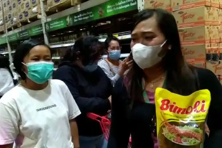 Harga Minyak Goreng Kemasan Melambung Warga Padalarang Urung untuk Belanja