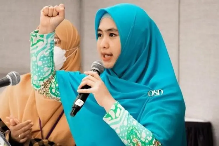 Jangan Terlena, Ini Obat Jatuh Cinta yang Dilarang Agama, Ustadzah Oki Setiana Dewi: Supaya Halal