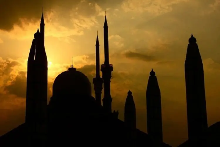 3 Amalan di Malam Nisfu Syaban, Semua Dosa Diampuni, Hajat Bakal Dikabulkan!
