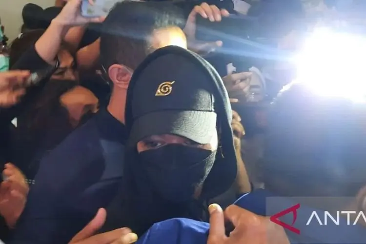 Diperiksa 6,5 Jam di Bareskrim Polri, Reza Arap Cuma Bilang Begini ke Wartawan