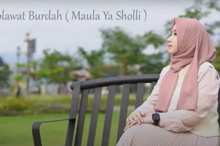 Lirik Sholawat Burdah, Latin dan Terjemah