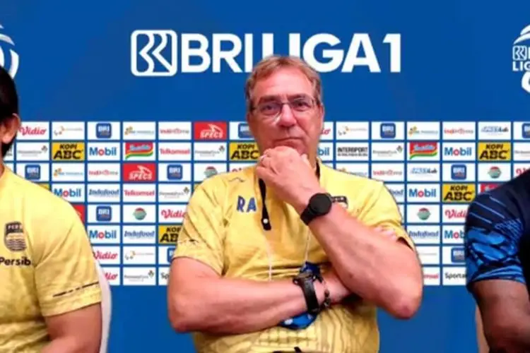 Wasit Fariq Hitaba Jadi Mimpi Buruk Persib Bandung, Ini Kata Robert Alberts