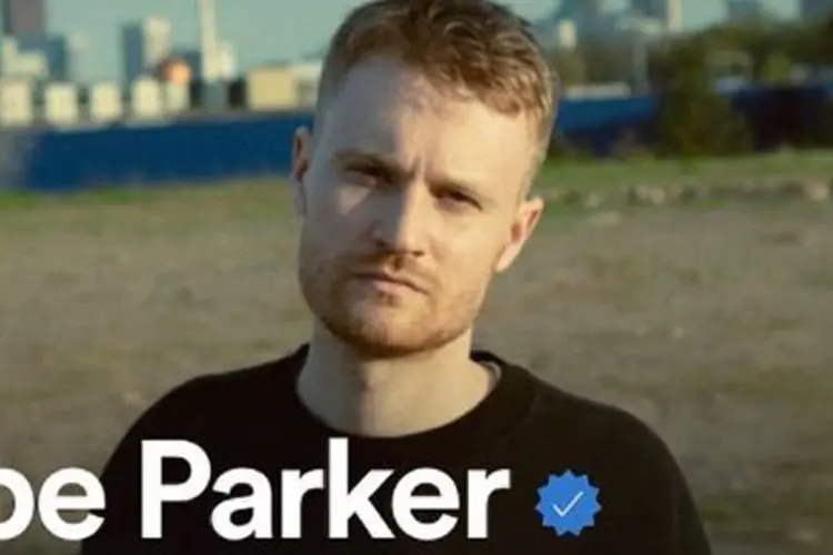 Lirik Lagu BUTTERFLIES â Abe Parker