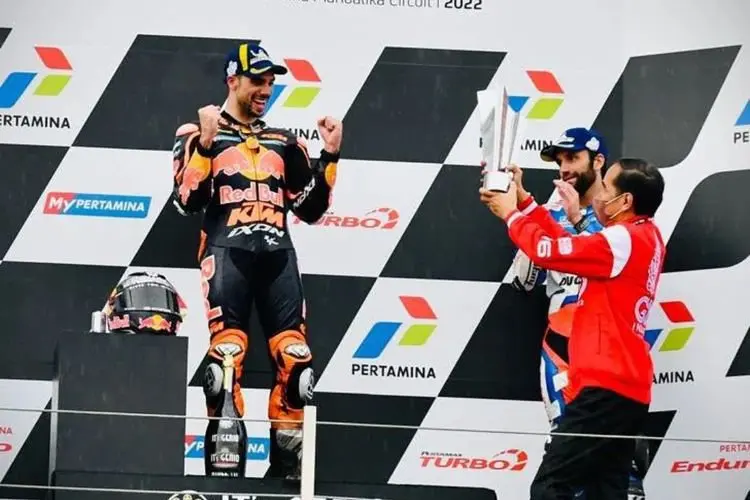 Usai Nonton MotoGP di Mandalika, Jokowi Langsung ke Bali