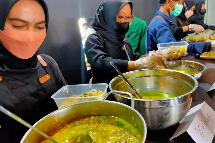 Bikin Ngiler, Kupat Tahu di Padalarang Diupgrade dengan Beragam Kuah