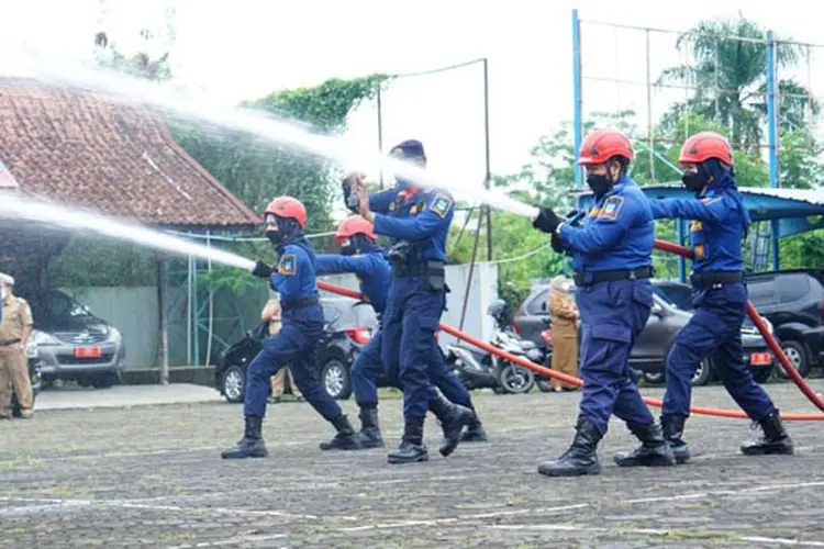 Dinas Damkar Kabupaten Garut Bakal Bentuk 10 Relawan per Desa