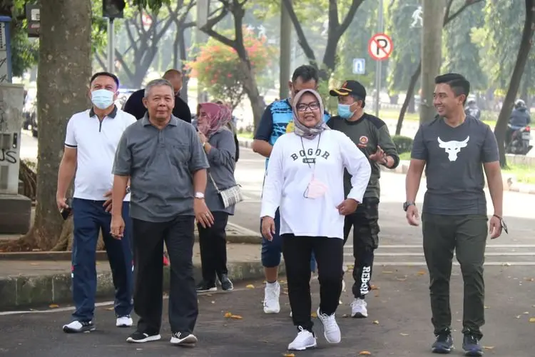 Siap Turun ke PPKM Level 1, Ade Yasin Berharap Pendapatan Ekonomi Meningkat