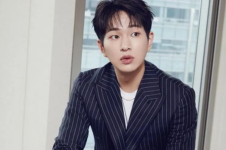 Sudah Diberi Bocoran Sejak Januari, Onew SHINee Bersiap untuk Comeback Solo Bulan Depan