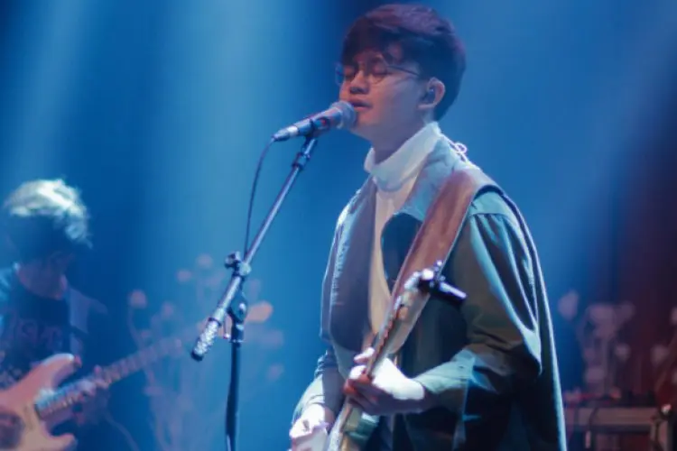 Lirik Lagu Goodbye (But I Love You So) â Arash Buana