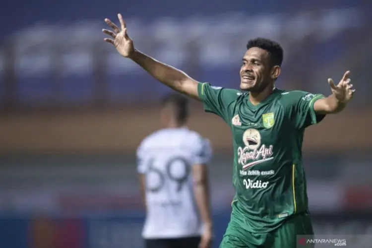 Ricky Kambuaya ke Persib? Ini Jawaban Teddy Tjahjono