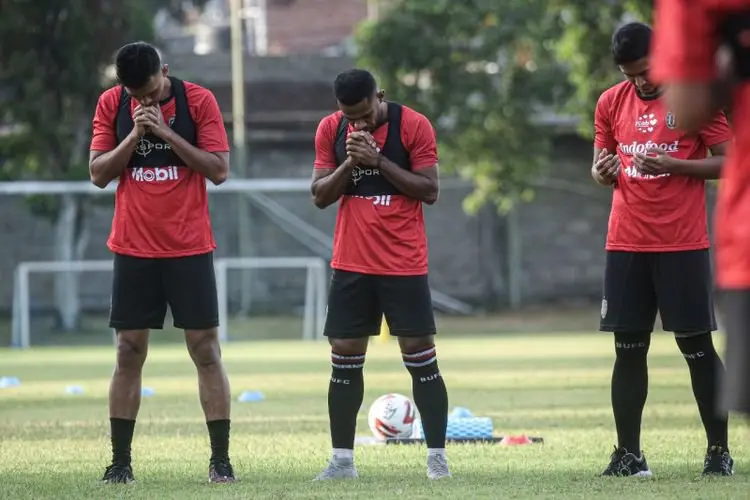 Bali United di Ambang Juara Liga 1, Zona Degradasi Memanas!
