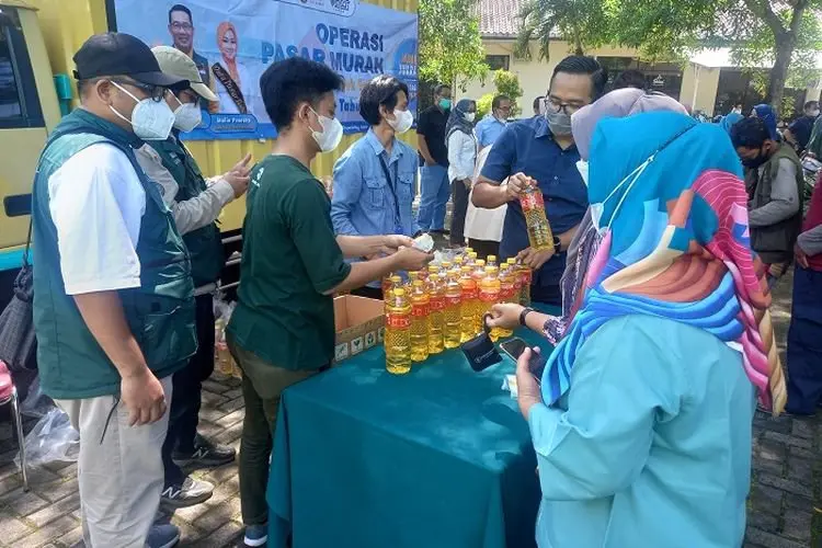 Di Bogor Ridwan Kamil Beberkan Cara Inovatif Atasi Minyak Goreng, Minggu Depan Bisa Pesan Lewat Aplikasi  