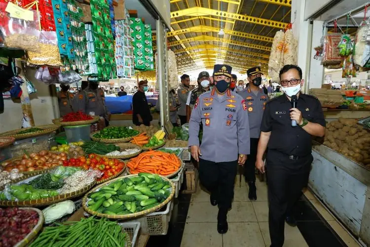 Kapolri Jenderal Listyo Sigit Prabowo Pastikan Stok Minyak Goreng Aman