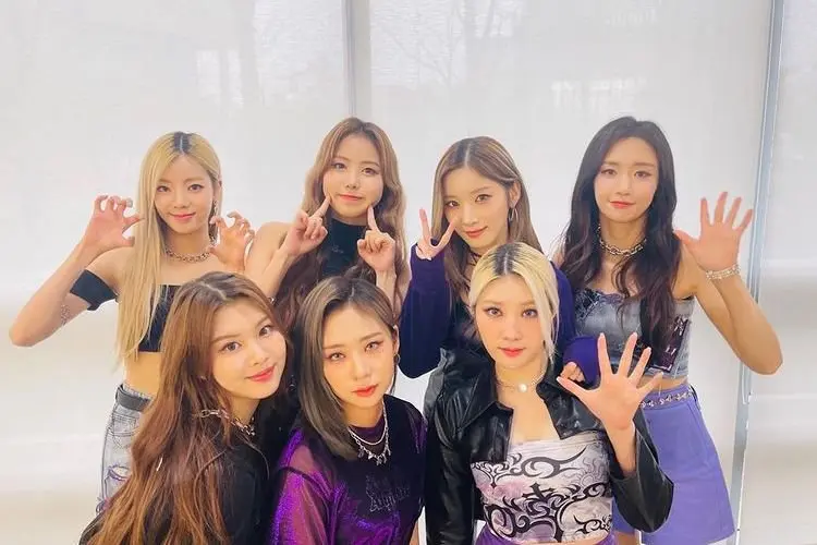 Jelang Comeback Grup, Dosie, Yuki dan Ireh PURPLE KISS Dinyatakan Positif Covid-19