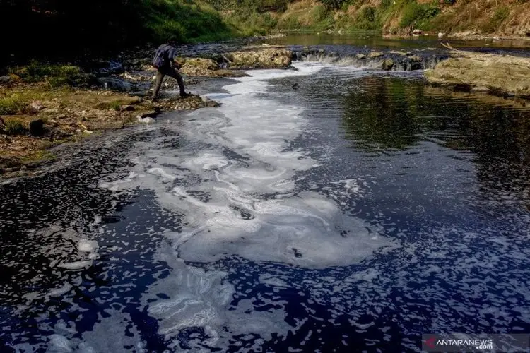 Diduga Jadi Lokasi Pembuangan Limbah Industri, DLH Bogor Awasi Perumahan Ini