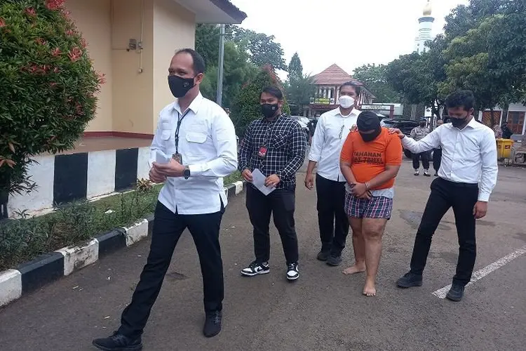 Uhuyyy....Pria Ini Ditangkap di Puncak, Ngaku Polisi Ternyata Gadungan, Hanya untuk Menggaet Wanita