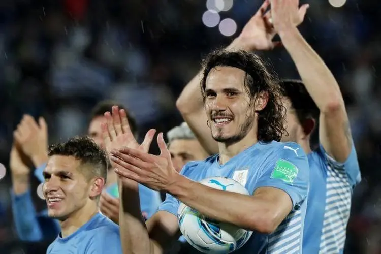Edinson Cavani Diincar Real Sociedad, Dua Bulan Lagi Kontrak di MU Habis