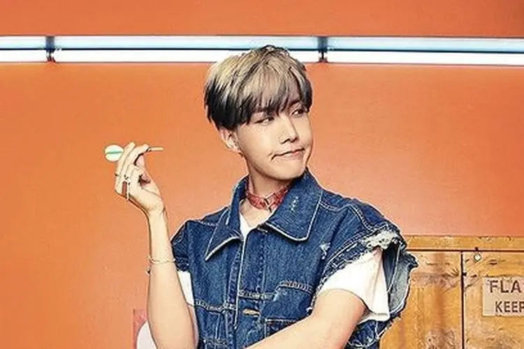 Siap Terbang ke Las Vegas untuk Bergabung dengan Member BTS, J-Hope Telah Pulih Sepenuhnya dari Covid-19