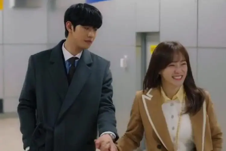 Sinopsis A Business Proposal Episode 11: Trauma dengan Hujan, Begini Cara Shin Ha Ri Hibur Kang Tae Moo