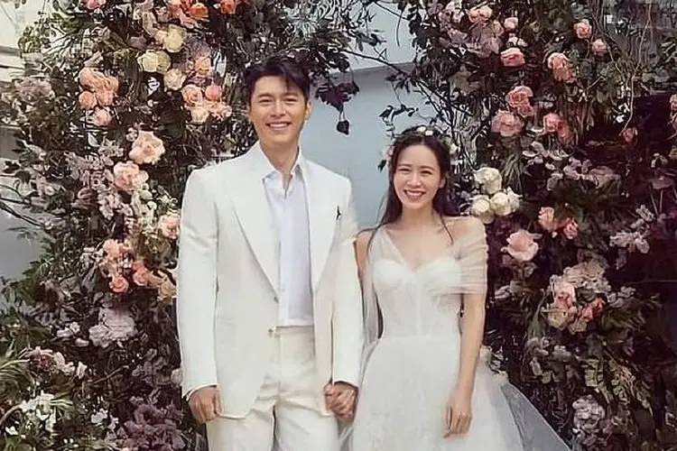 Hyun Bin dan Son Ye Jin Menikah Hari Ini, #BiJinWedding - #CLOYEpisode17 Trending Di Beberapa Negara