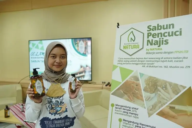 Kolaborasi dengan Rumah Inovasi Natura, PPNN ITB Launching Sabun Pembersih Najis