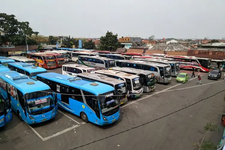Puncak Lonjakan Penumpang di Terminal Cicaheum Diprediksi Terjadi Hari Ini