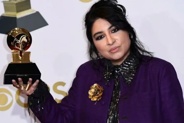 Biodata Arooj Aftab, Penyanyi Pakistan yang Raih Grammy Kategori 'Best Global Performance'
