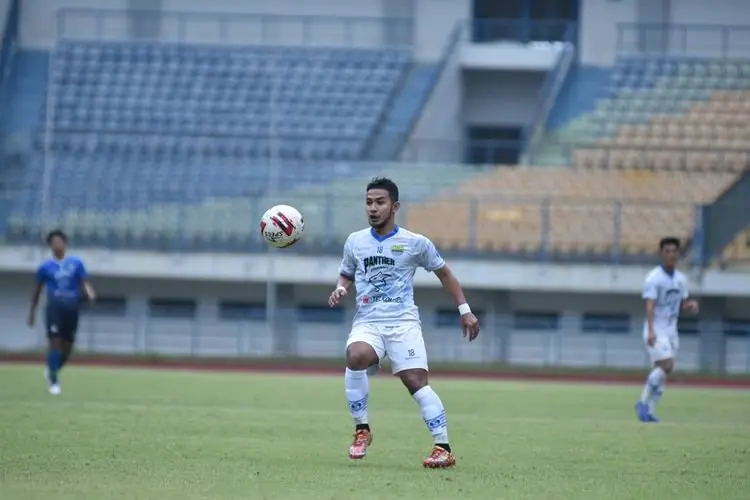 KEJUTAN! Baru Juga Pulang ke Bandung, Persib Coret Gian Zola