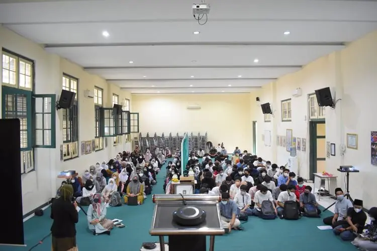 Wujudkan Manusia Sempurna dan Cerdas, SMAN 3 Kota Bandung Gelar Smartren Ramadhan