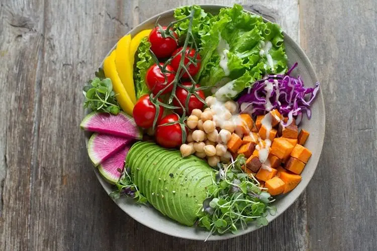 Resep Buka Puasa Salad Sayur Segar, Menu Buka Puasa yang Segar dan Bergizi
