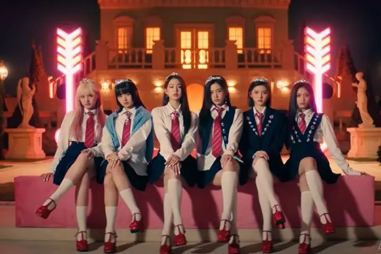 Lirik Laguâ Love Dive â IVE