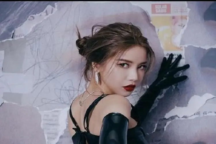 Lirik Laguâ Honey â Solar MAMAMOO