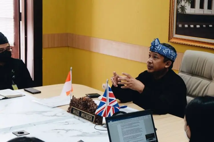 Yana Bahas Kolaborasi Transportasi dan Penerangan, Dubes Inggris Sambut Antusias