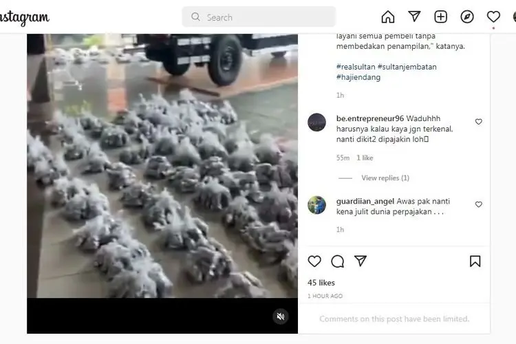 Luar Biasa! Haji Endang Beli Mobil Pajero Pakai Uang Recehan Rp500