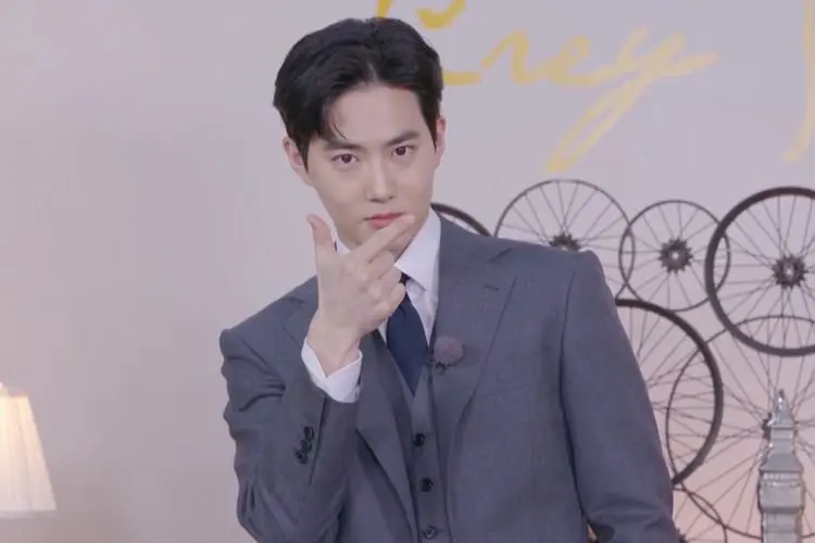 Lirik Laguâ Grey Suit â Suho EXO