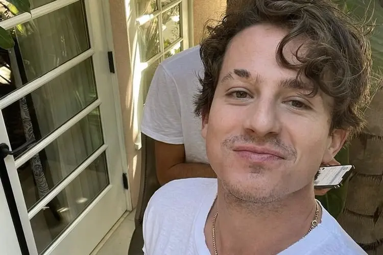Lirik Laguâ Free â Charlie Puth