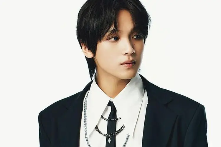 Haechan NCT DREAM Ungkap Alasan Lucu Mengapa Dia Hanya Menggunakan Pakaian yang Dibelikan Ibunya