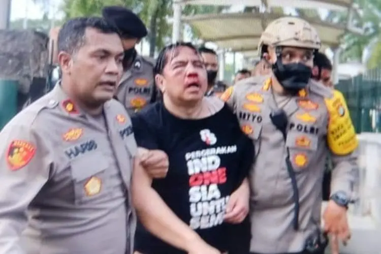 Sebelum Dikeroyok Ade Armando Sempat Dimaki-maki: Sadar, Sadar Bulan Puasa