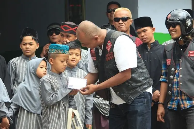 Safari Ramadhan, Bikers Brotherhood 1% MC Berbagi Kebahagiaan di Bulan Puasa