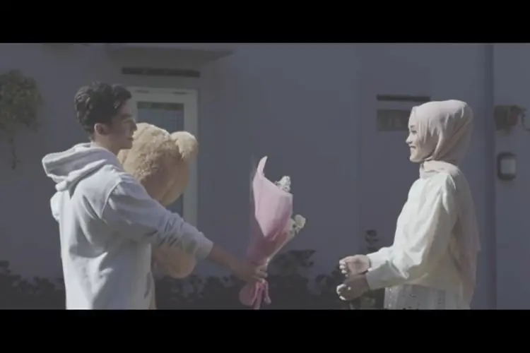 Lirik Laguâ Menahan Rasa Sakit â Putri Delina