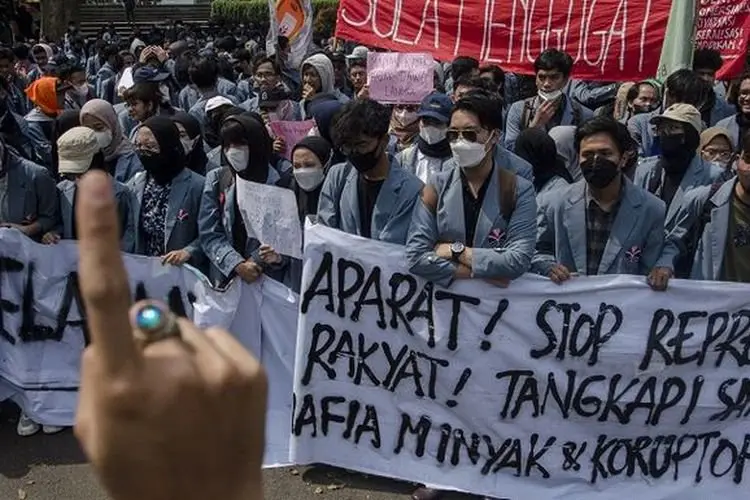 Pasca Demo Mahasiswa, Sejumlah RTH di Jakarta Pusat Rusak