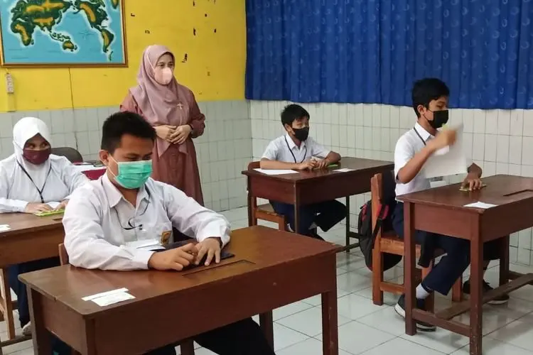 Empat Orang Siswa Single Disability SLBN A Pajajaran Ikuti Ujian Sekolah